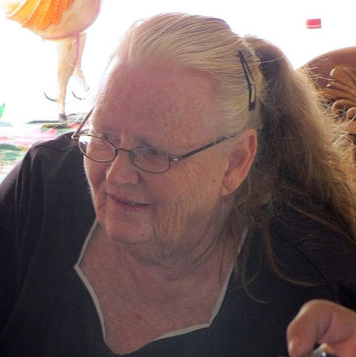 Linda Gilmore Photo 35