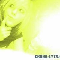 Katie Collins Photo 8
