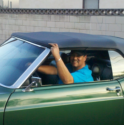 Victor Ramirez Photo 21