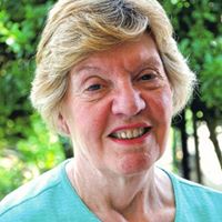 Maggie Clark Photo 31