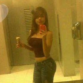 Manuela Mora Photo 10