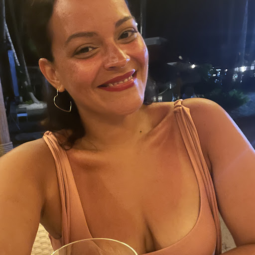 Jocelyn Colon Photo 22