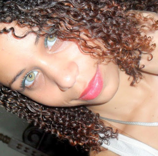 Michelle Miranda Photo 7