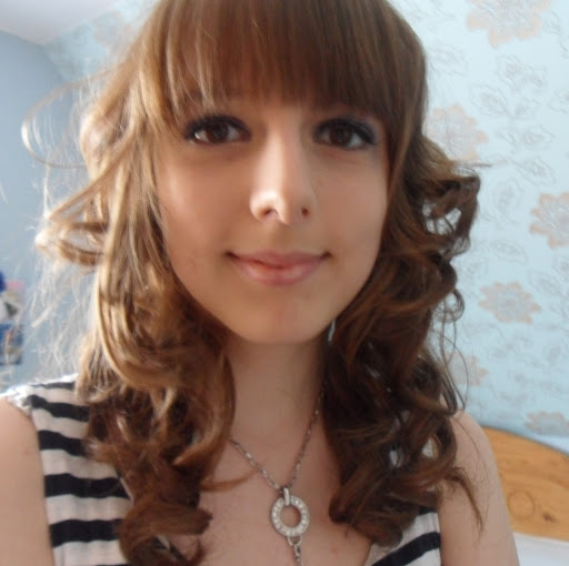 Elena Richter Photo 14