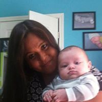 Elizabeth Douglas Photo 33