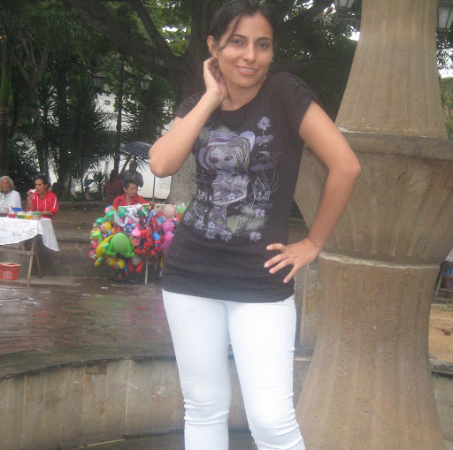Alba Torres Photo 19