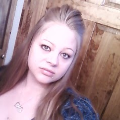 Samantha Rowland Photo 31
