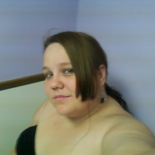Teresa Newman Photo 15
