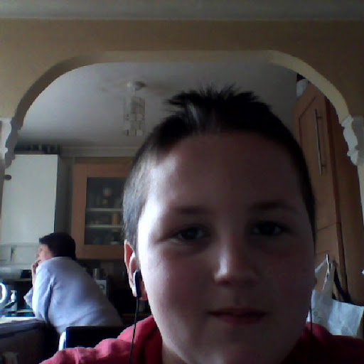 Bradley Pearce Photo 6