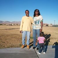 Elizabeth Bracy Photo 5