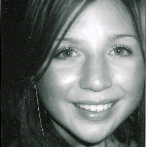 Erika Weber Photo 15
