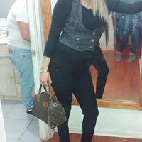 Scarlett Bueno Photo 1