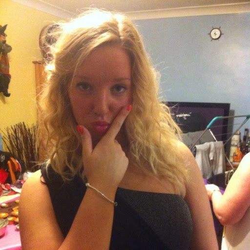 Georgina Martin Photo 8