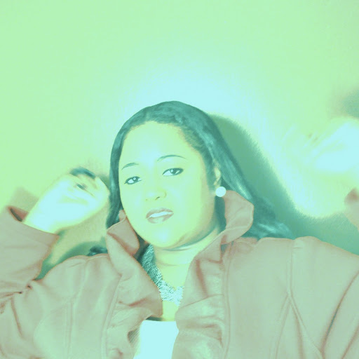 Tia Singleton Photo 4