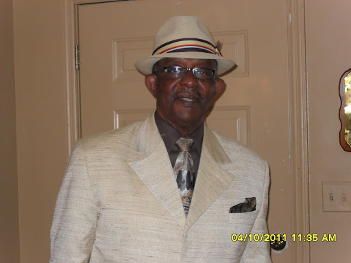 Gilbert Graham Photo 10