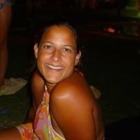 Stephanie Batten Photo 3