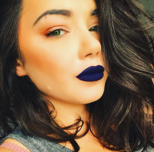 Evie Robertson Photo 12