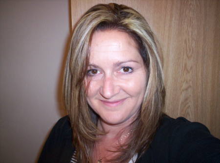 Julie Baxter Photo 9