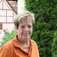 Roberta Glaser Photo 2