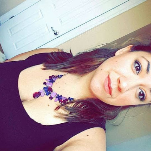 Megan Thompson Photo 33