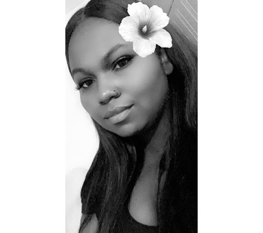Ebony Harris Photo 25