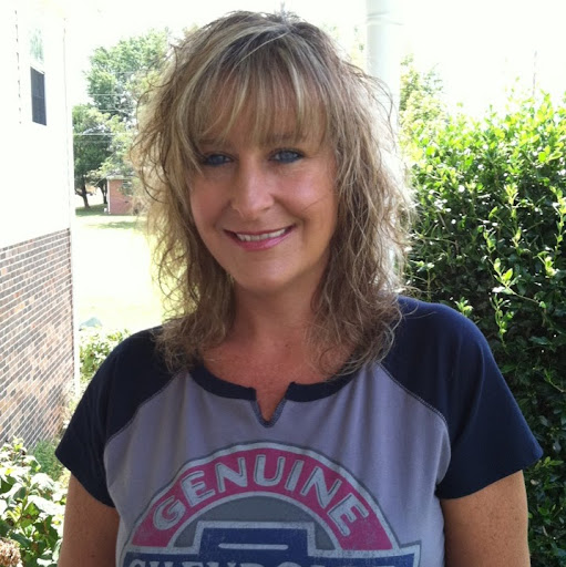 Stephanie Cooley Photo 18