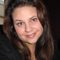 Suzanne Winter Photo 33