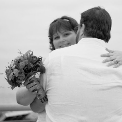 Lisa Larson Photo 35