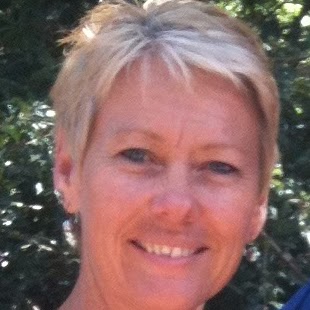 Jo Simpson Photo 33