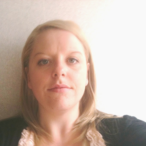Claire Robinson Photo 9