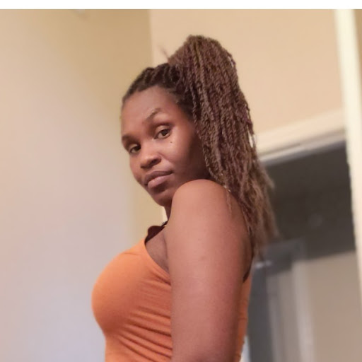 Nikki Roberson Photo 33