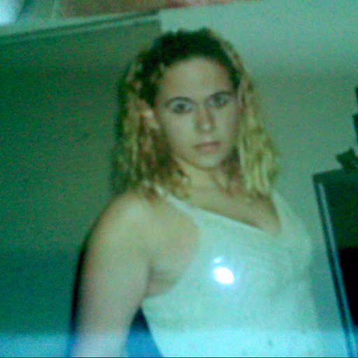 Michelle Robison Photo 24