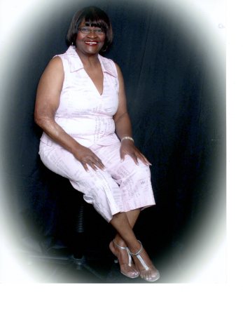 Delores Harris Photo 29