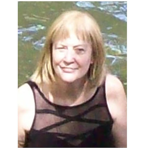 Claudia Mitchell Photo 13