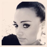 Claudia Mora Photo 11