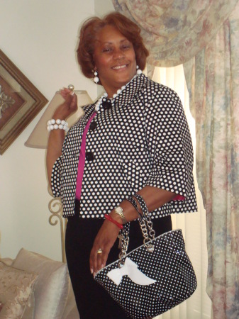 Lois Hall Photo 19