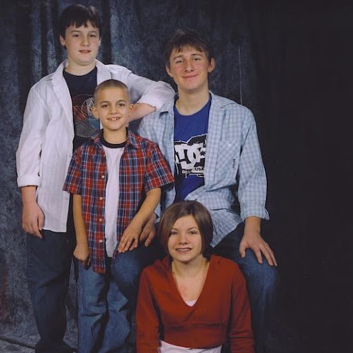 Elizabeth Mcintire Photo 33