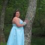 Laura Hensley Photo 35