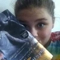Hannah Welch Photo 8