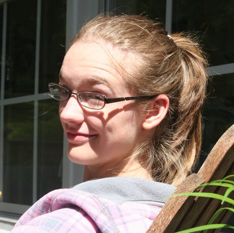 Sarah Carr Photo 33