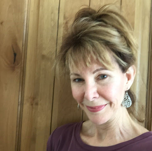 Pamela Flynn Photo 9
