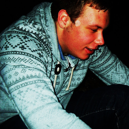 Danny Simms Photo 23