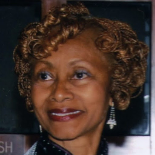 Phyllis Bond Photo 30