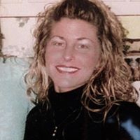 Jennifer Beckett Photo 24