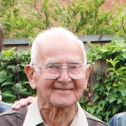 Don Saunders Photo 34