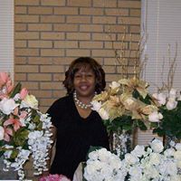 Debbie Magee Photo 10