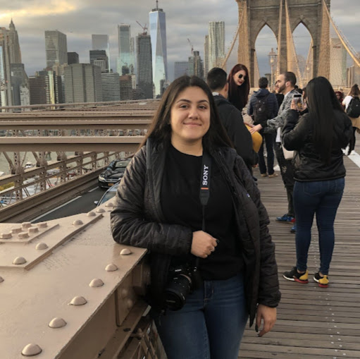 Lizette Lozano Photo 15