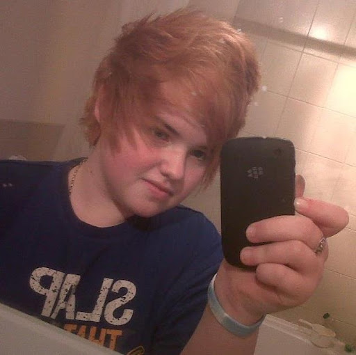 Jodie Calvert Photo 6