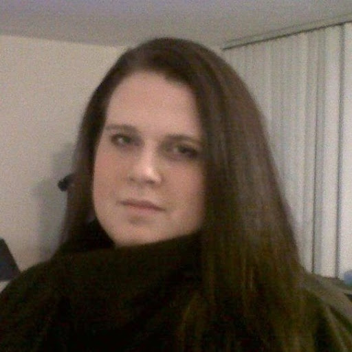 Lisa Woolley Photo 17