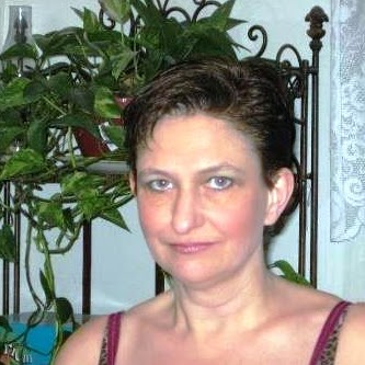 Linda Barrows Photo 34